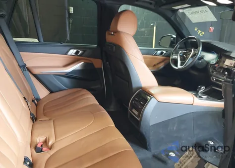 2022 BMW X5 Sdrive40I z USA, uszkodzony, nr VIN 5UXCR4C00N9K56646